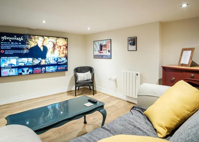 107 Nunnery 別荘 *