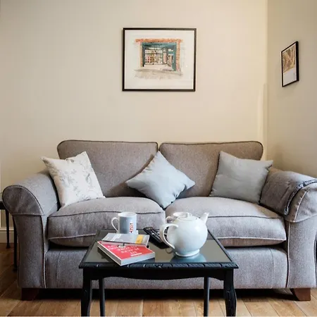 Semesterbostad 107 Nunnery *